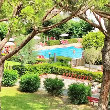 4 Beds With Common Swimming Pool In Just 350 Mt From The Sea